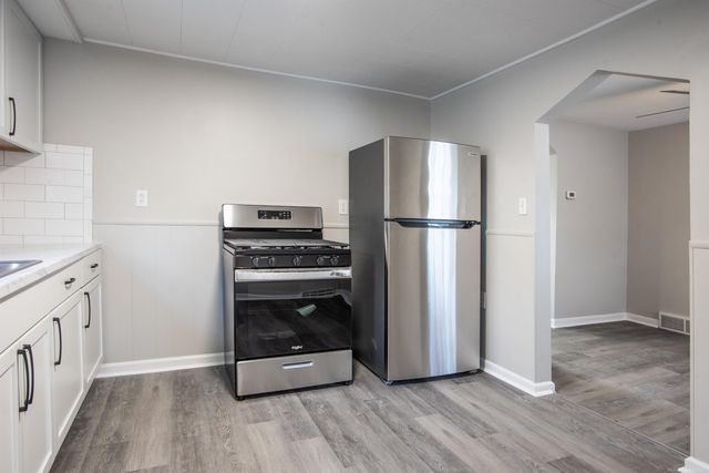 23742 Stewart Avenue, Warren, MI 48089