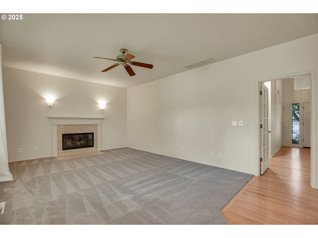 4698 BLACK FOREST Ct, Lake Oswego, OR 97035