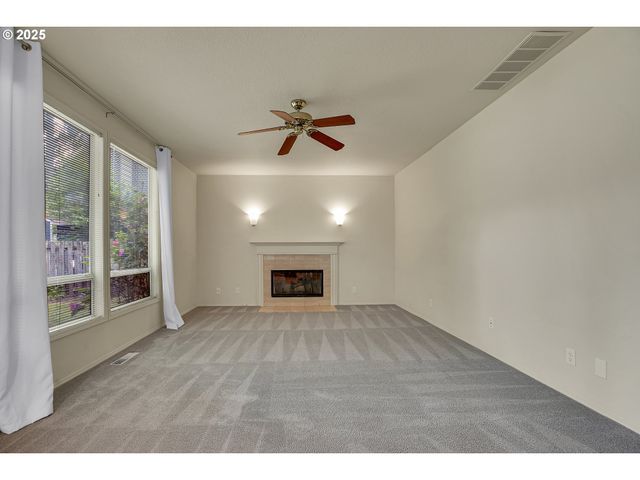 4698 BLACK FOREST Ct, Lake Oswego, OR 97035