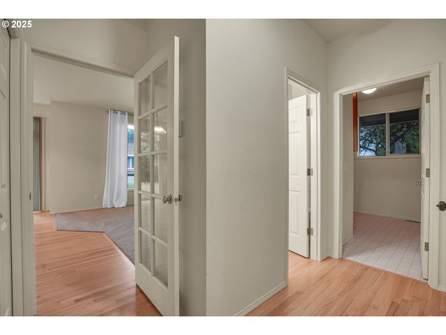 4698 BLACK FOREST Ct, Lake Oswego, OR 97035