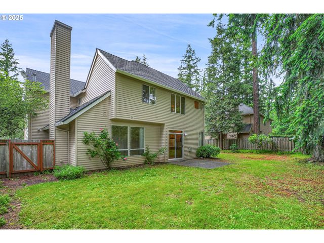4698 BLACK FOREST Ct, Lake Oswego, OR 97035