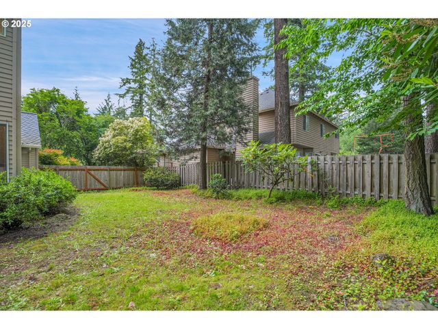 4698 BLACK FOREST Ct, Lake Oswego, OR 97035