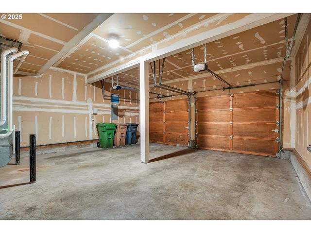 4698 BLACK FOREST Ct, Lake Oswego, OR 97035