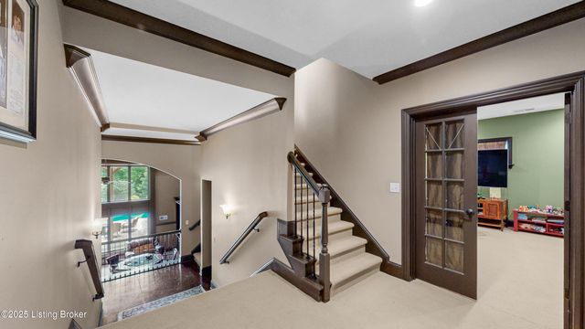 5905 Mt Pleasant Dr, Prospect, KY 40059