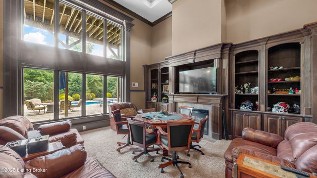 5905 Mt Pleasant Dr, Prospect, KY 40059