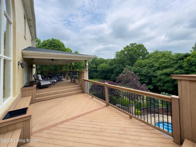 5905 Mt Pleasant Dr, Prospect, KY 40059