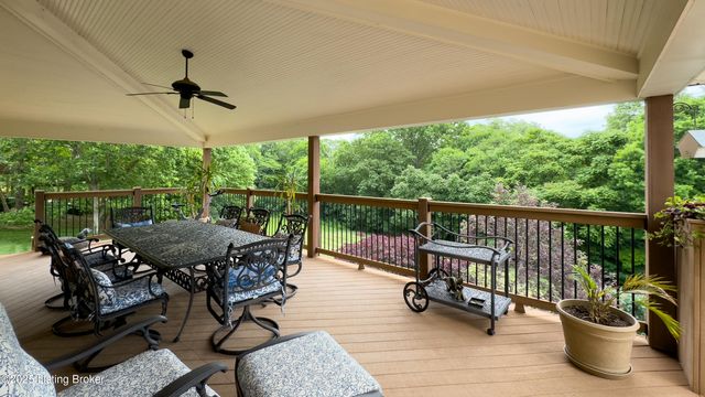 5905 Mt Pleasant Dr, Prospect, KY 40059