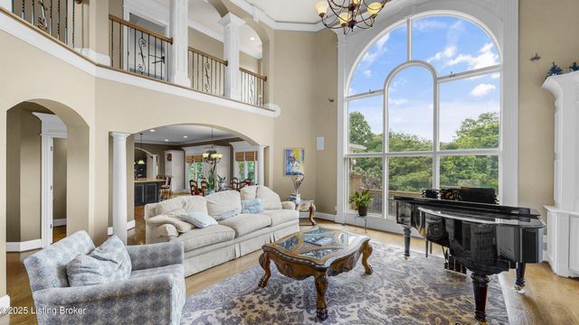 5905 Mt Pleasant Dr, Prospect, KY 40059