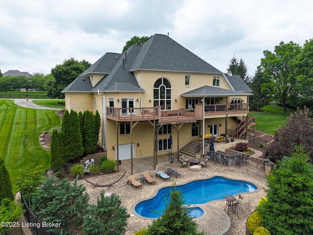 5905 Mt Pleasant Dr, Prospect, KY 40059