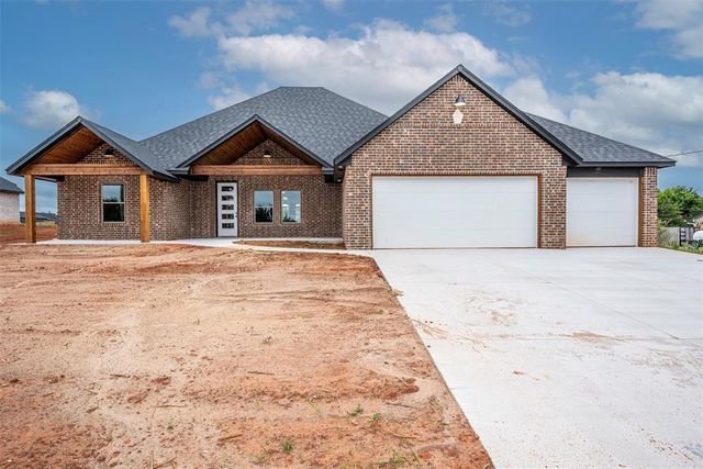 1111 Bridgeview Lane, Tuttle, OK 73089