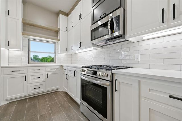 1111 Bridgeview Lane, Tuttle, OK 73089