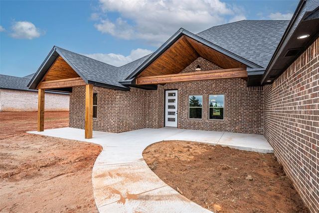 1111 Bridgeview Lane, Tuttle, OK 73089