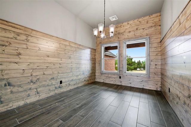 1111 Bridgeview Lane, Tuttle, OK 73089