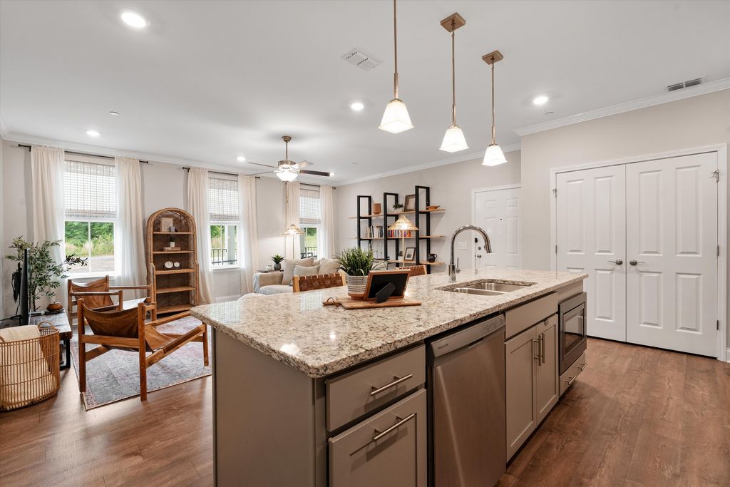 3115 Patcham Dr Unit 103, Nolensville, TN 37135