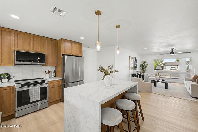 11206 N 26TH Place, Phoenix, AZ 85028
