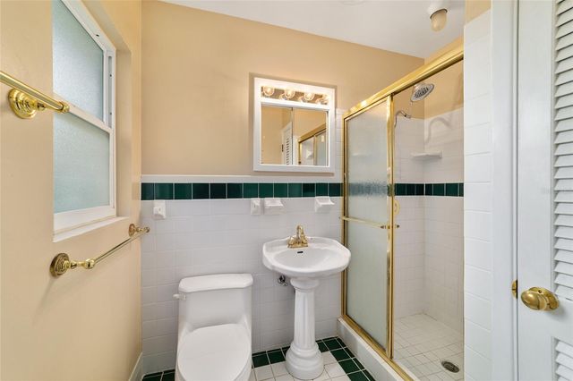 737 NE 17TH TERRACE, Ocala, FL 34470