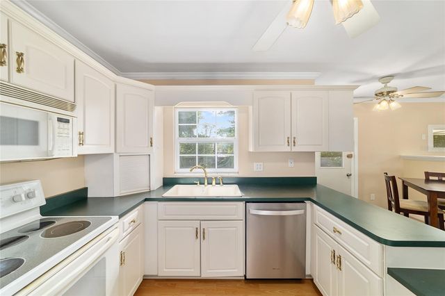 737 NE 17TH TERRACE, Ocala, FL 34470