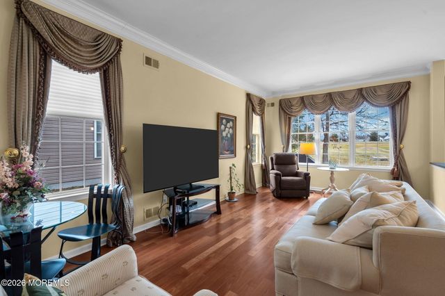 174 Wild Dunes Way, Jackson, NJ 08527