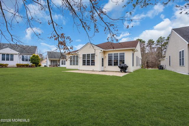 174 Wild Dunes Way, Jackson, NJ 08527