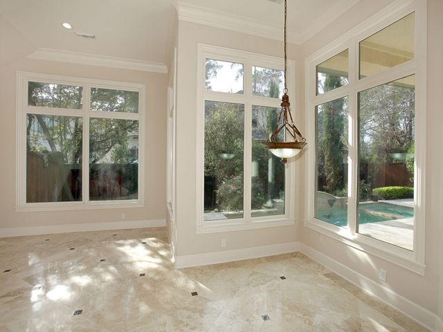 15 Serenade Pines Place, The Woodlands, TX 77382