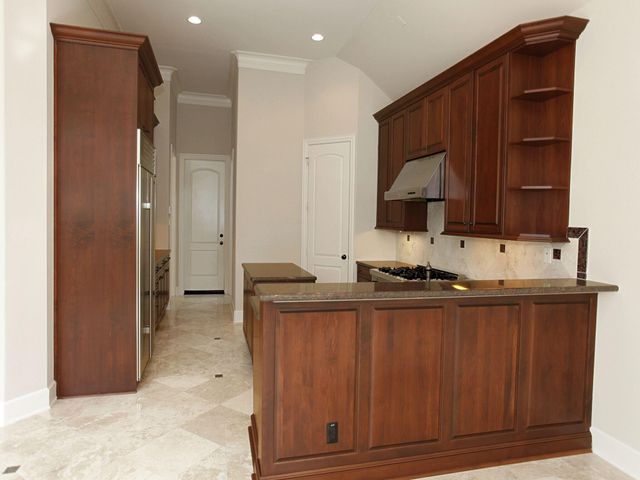 15 Serenade Pines Place, The Woodlands, TX 77382