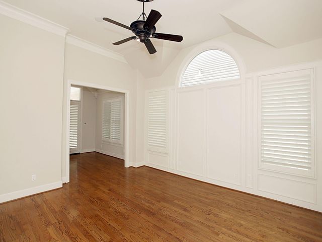 15 Serenade Pines Place, The Woodlands, TX 77382