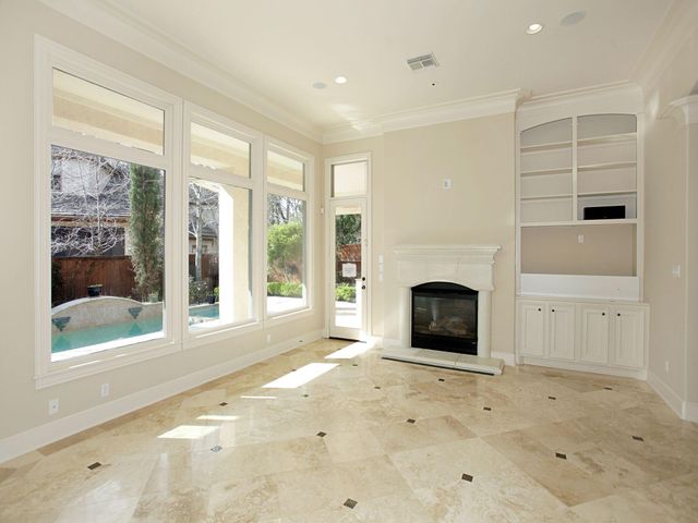 15 Serenade Pines Place, The Woodlands, TX 77382
