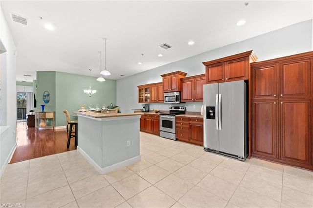 8641 Piazza Del Lago CIR 201, Estero, FL 33928