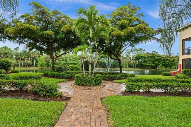 8641 Piazza Del Lago CIR 201, Estero, FL 33928