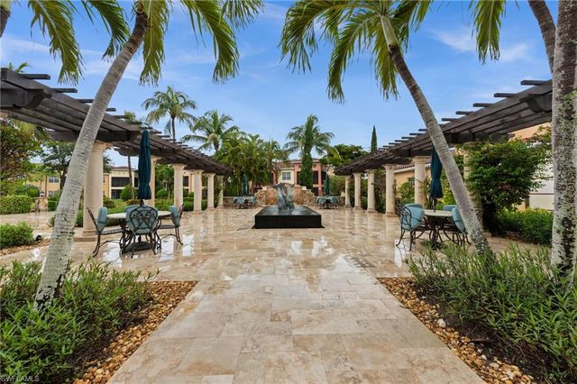 8641 Piazza Del Lago CIR 201, Estero, FL 33928
