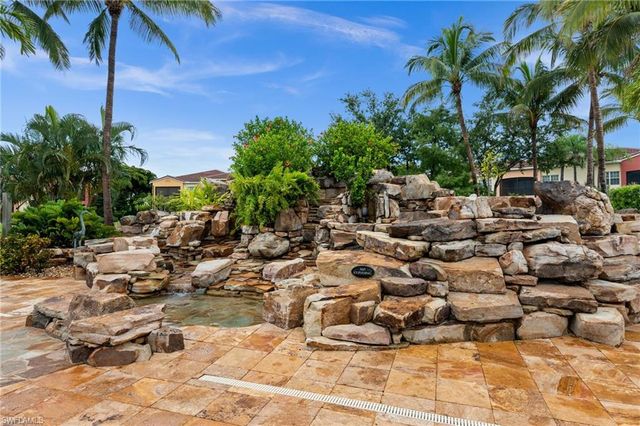 8641 Piazza Del Lago CIR 201, Estero, FL 33928