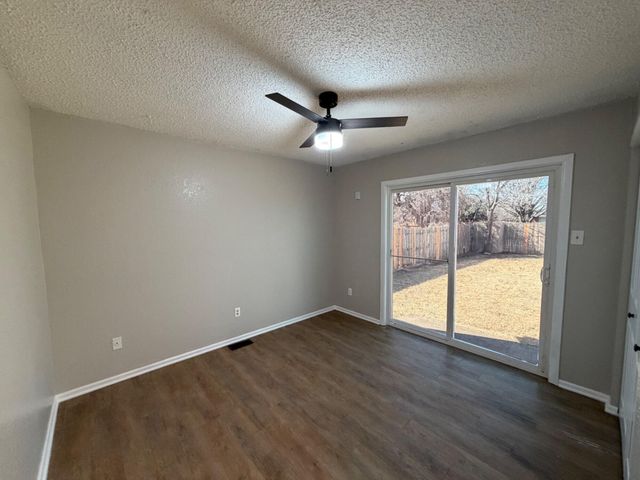 9604 Elgin Avenue, B, Lubbock, TX 79423