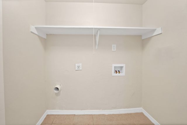 7000 Curry Drive, The Colony, TX 75056