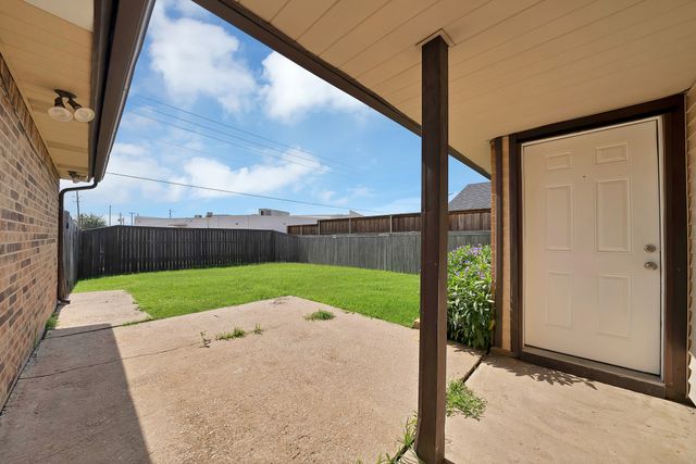 7000 Curry Drive, The Colony, TX 75056