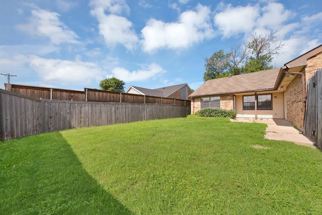 7000 Curry Drive, The Colony, TX 75056