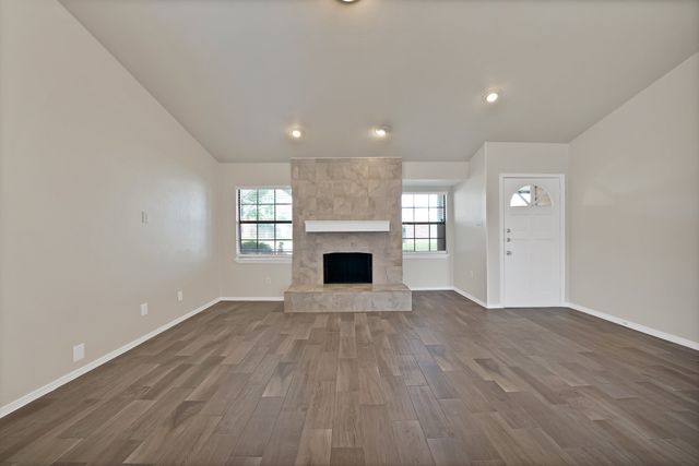 7000 Curry Drive, The Colony, TX 75056
