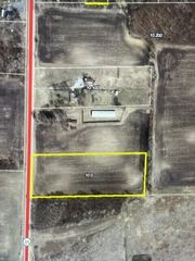 4152 S State Road 35, Knox, IN 46534