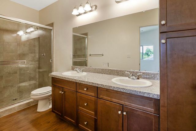 1137 W Putnam Avenue, Porterville, CA 93257