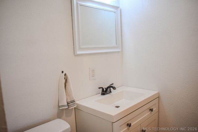 3253 E 2090 Road, Sawyer, OK 74743