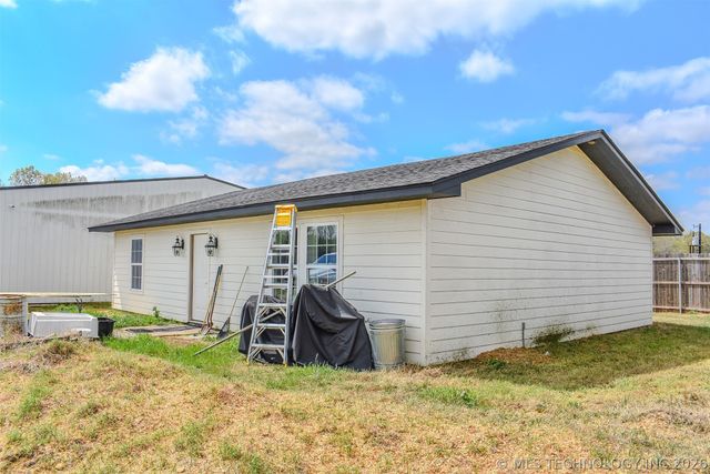 3253 E 2090 Road, Sawyer, OK 74743