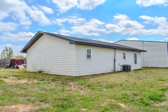3253 E 2090 Road, Sawyer, OK 74743