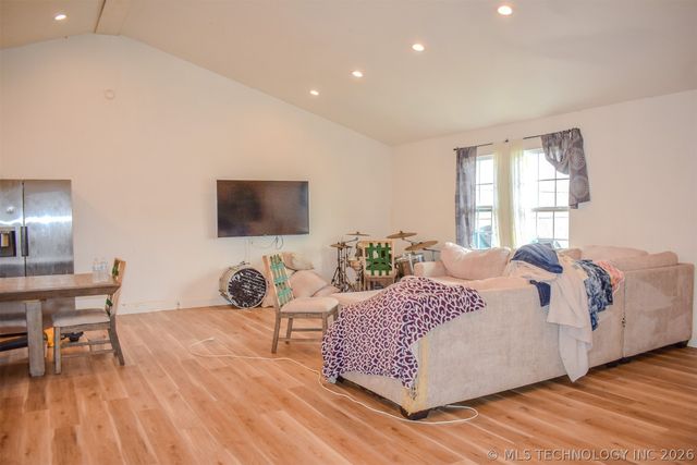 3253 E 2090 Road, Sawyer, OK 74743