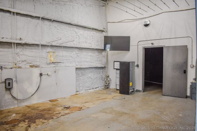 3253 E 2090 Road, Sawyer, OK 74743