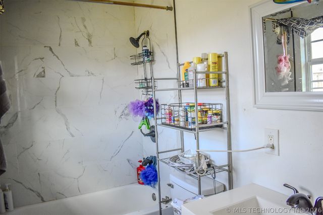 3253 E 2090 Road, Sawyer, OK 74743