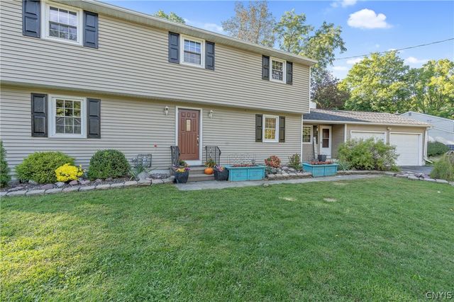 109 Old Powder Mill Road, Manlius, NY 13066