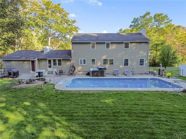 109 Old Powder Mill Road, Manlius, NY 13066