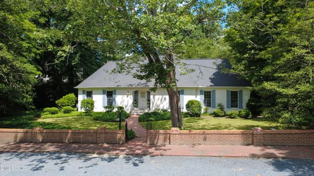 25 Magnolia Road, Pinehurst, NC 28374