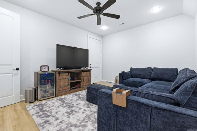 845 Wildcreek Circle, Little Rock, AR 72223