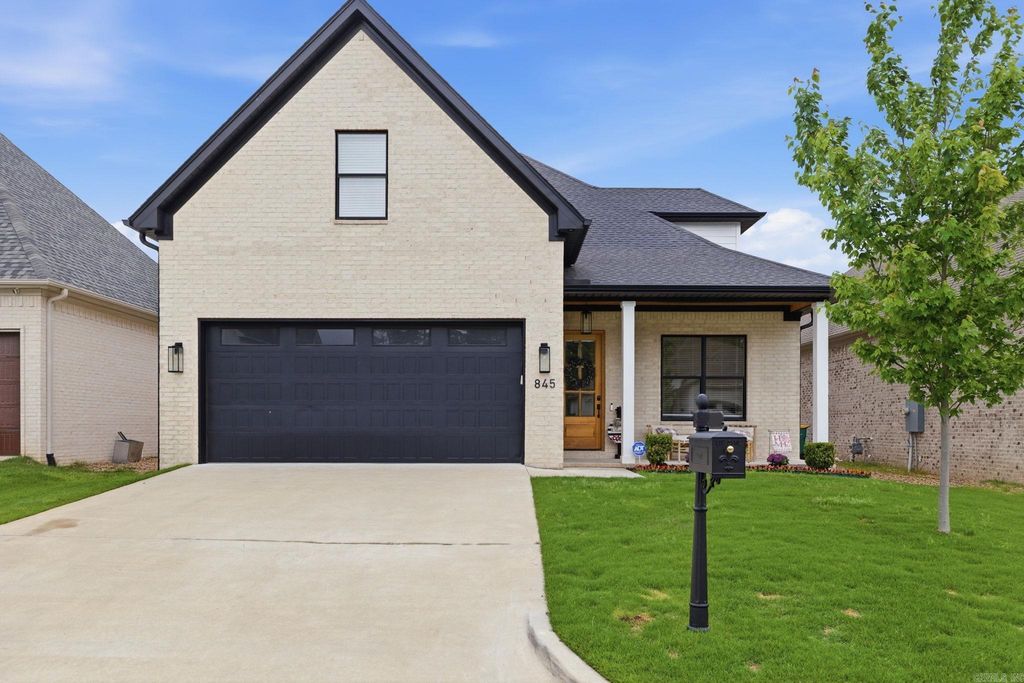 845 Wildcreek Circle, Little Rock, AR 72223