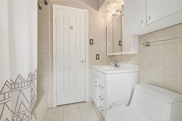 410 Gamewood Drive, Spring, TX 77386